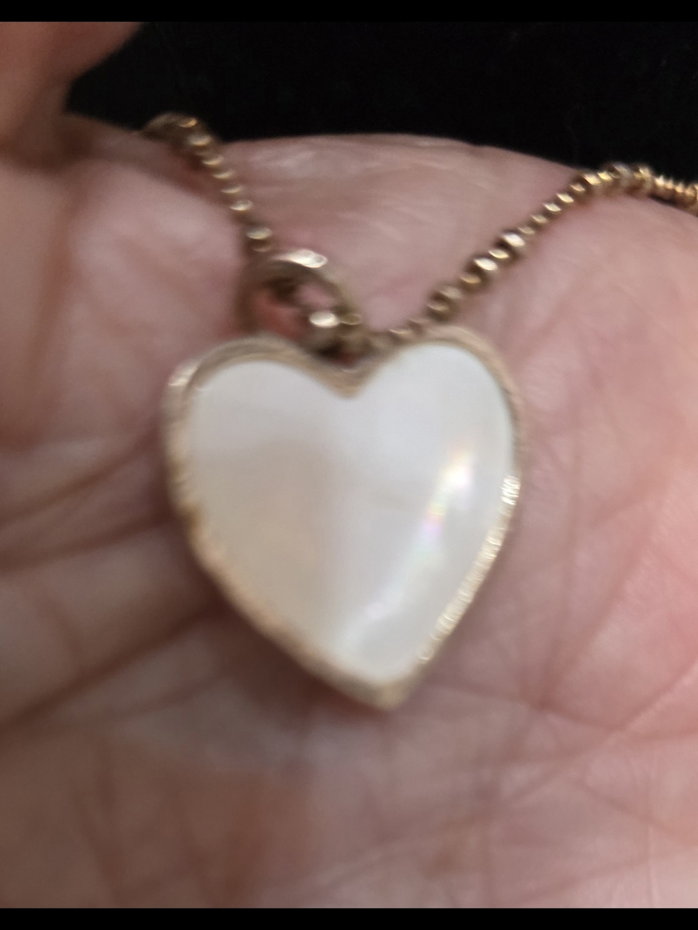Mother of Pearl Rose .925 sterling silver, LOVE Heart Necklace with White Inlay - Picture 2 of 10